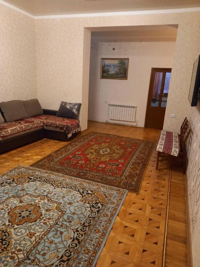 Guest House Saman Garni Exteriör bild